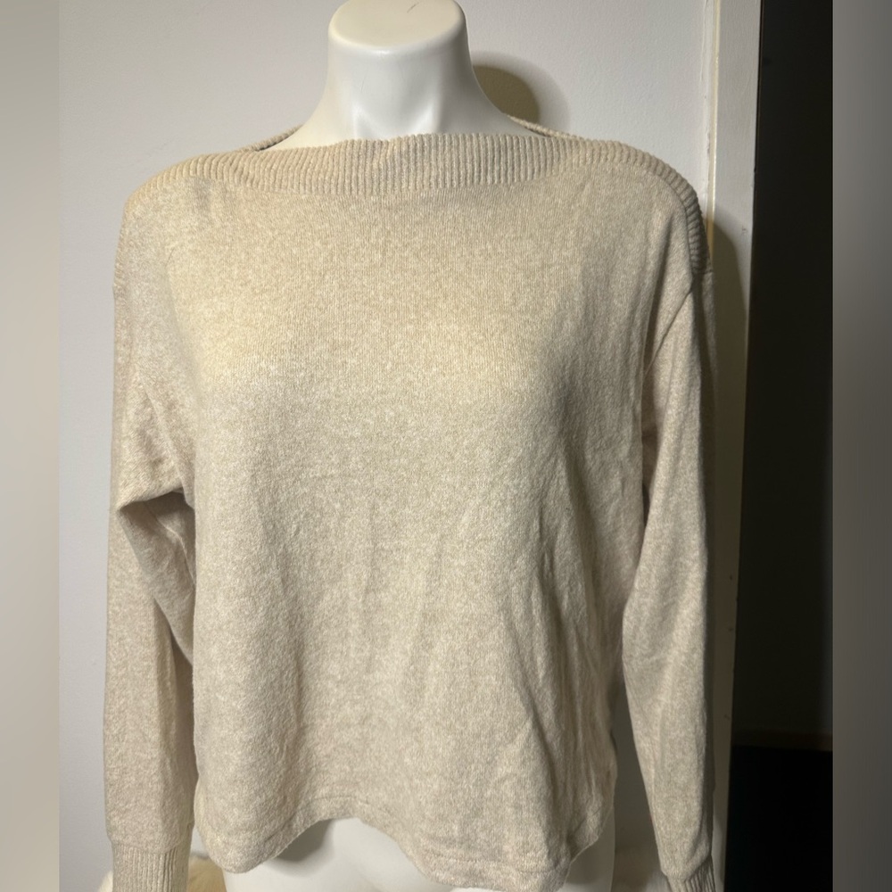 H&M Cream Women's Crew Neck Sweater